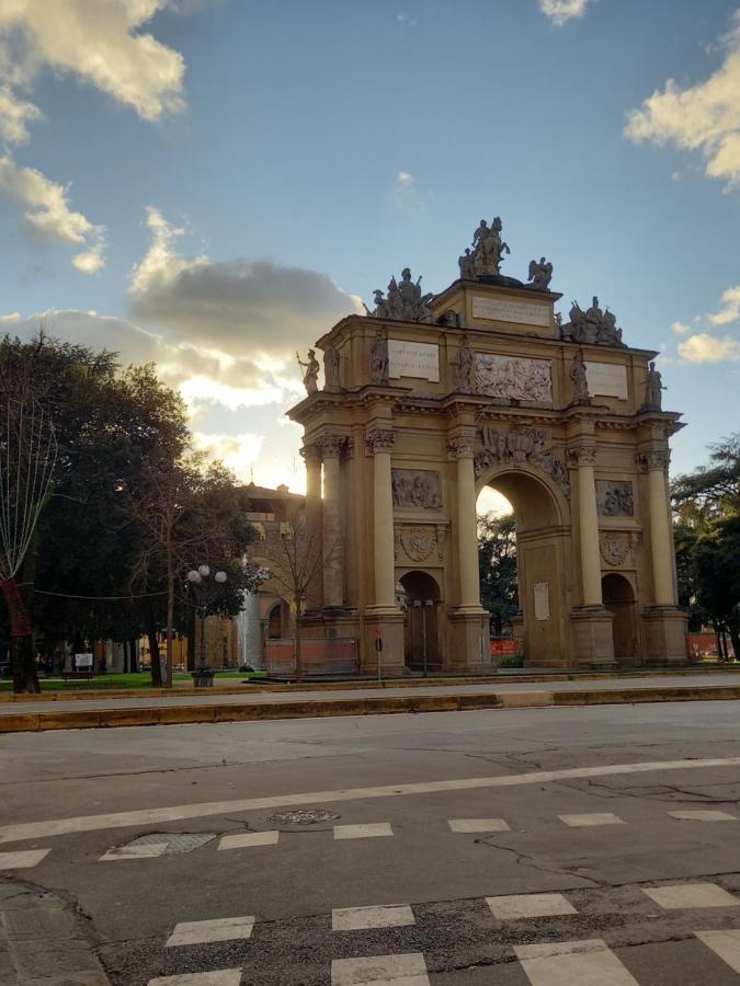 Romantic Liberta Apartment Florencja Zewnętrze zdjęcie